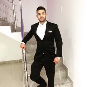 Meet your Posher, Marlon